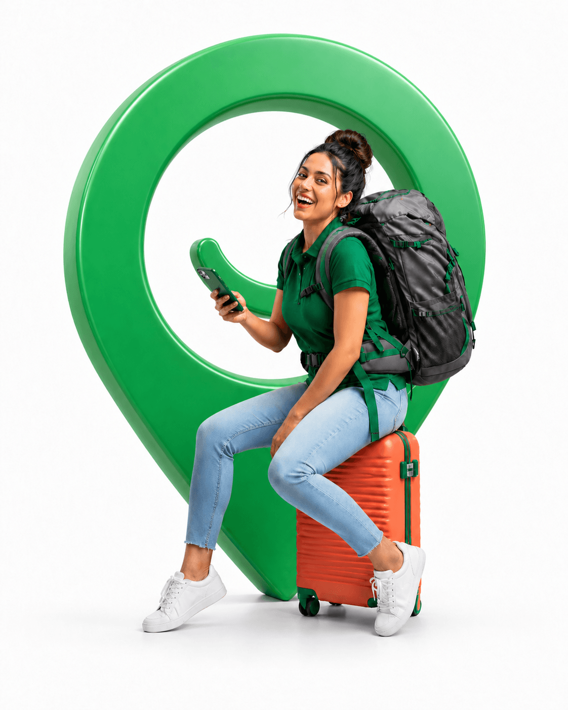 Mulher com mochila sentada em mala — fale com a Netvistos