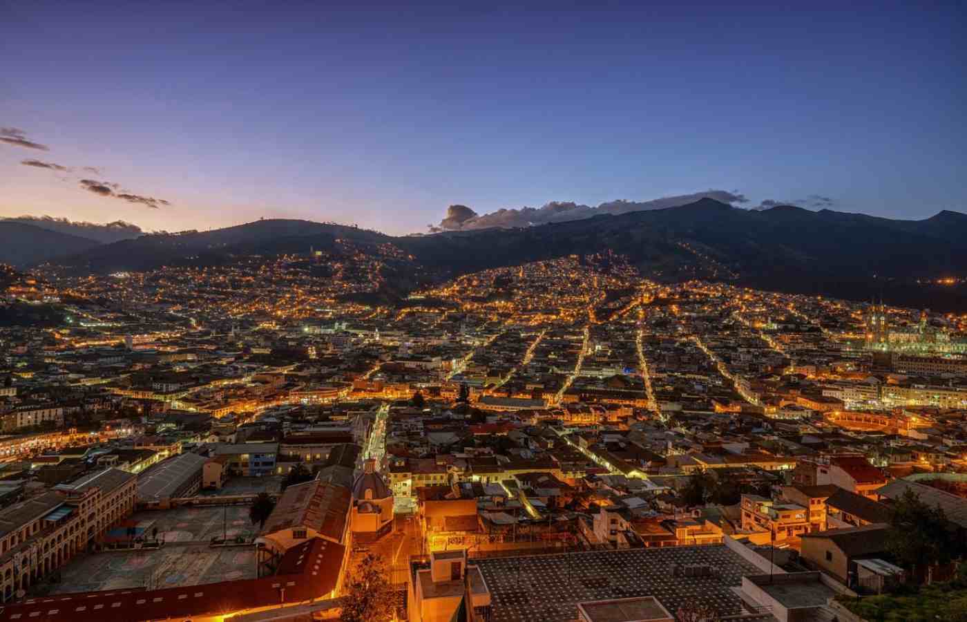 Noite em Quito no Equador